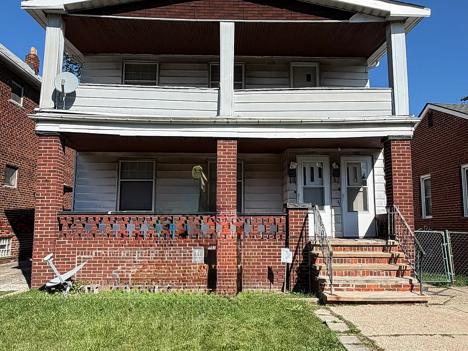 919 Royal Rd #1