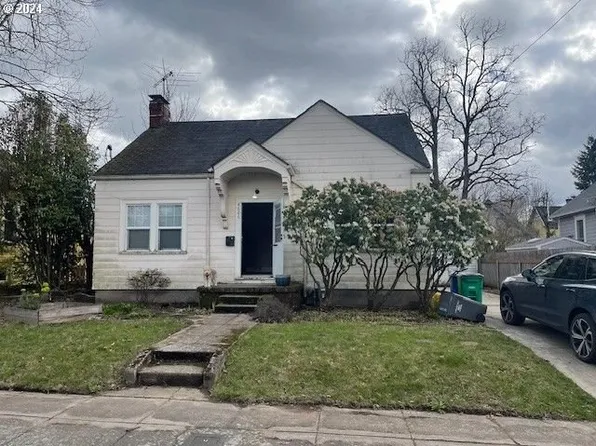 4606 SE Taylor St, Portland, OR 97215