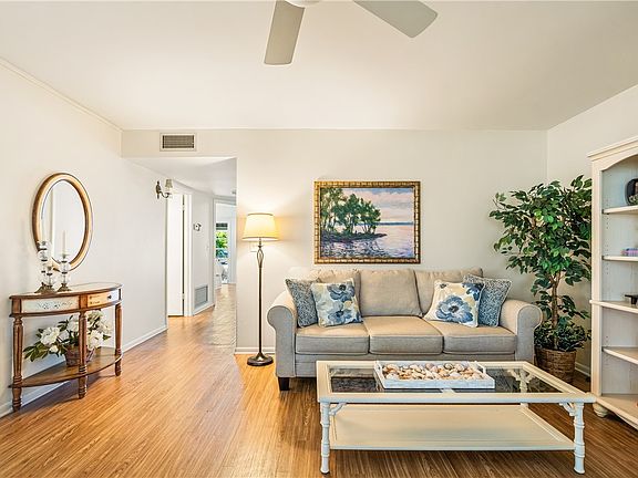 2nd image of 30 Pine Arbor Ln APT 102
