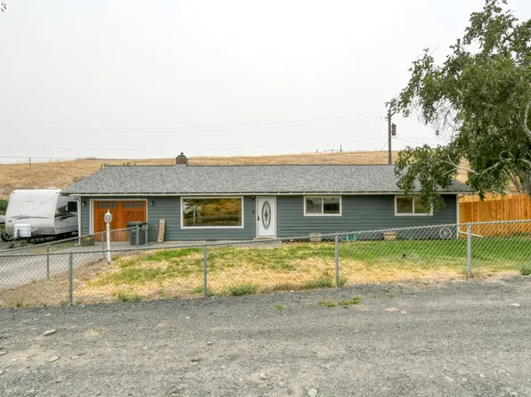 70977 SW Douglas Dr, Pendleton, OR 97801