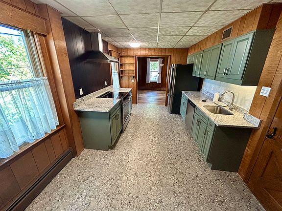 5th image of 20 Free St APT 201