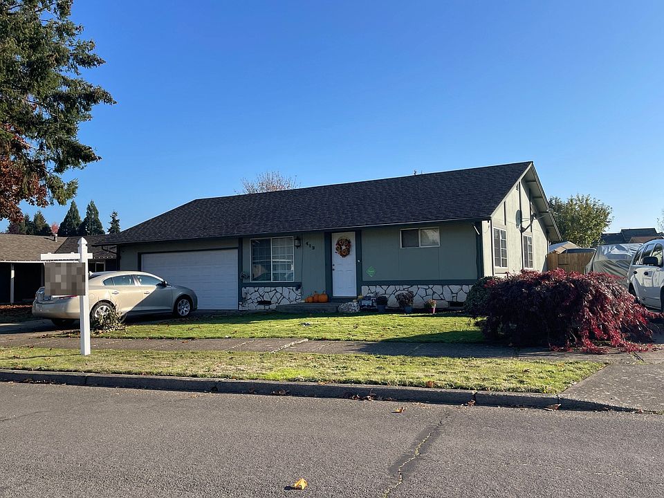 1st image of 412 Clarmar Dr NE