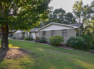 6152 Hutchins Dr, Buford, GA 30518