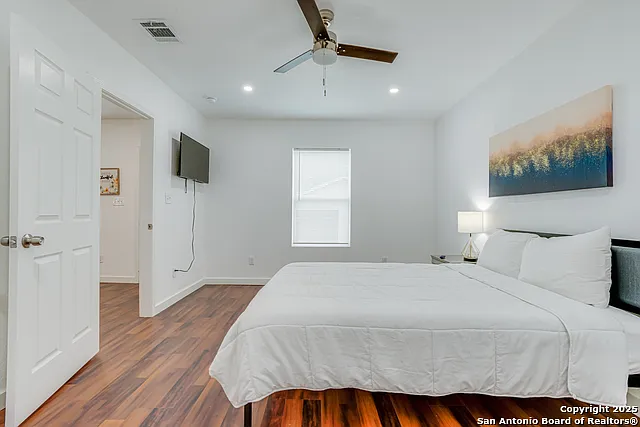 1039 McKinley Ave — Photo 22