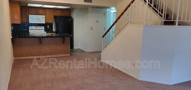 819 N College Ave #I122 — Photo 2