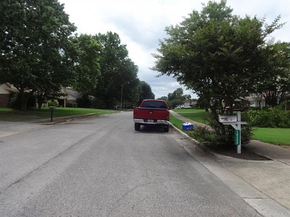 5th image of 10300 Essex Dr SW