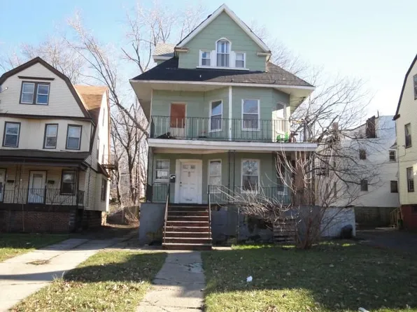 90 N Oraton Pkwy, East Orange, NJ 07017