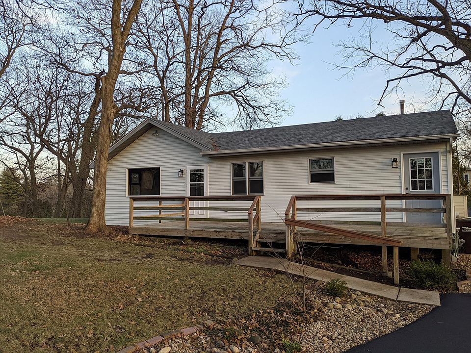 Large deck out front.