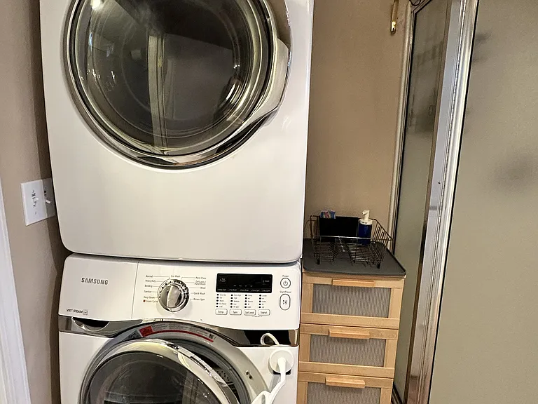 1.75 bath with washer and dryer (lower level)