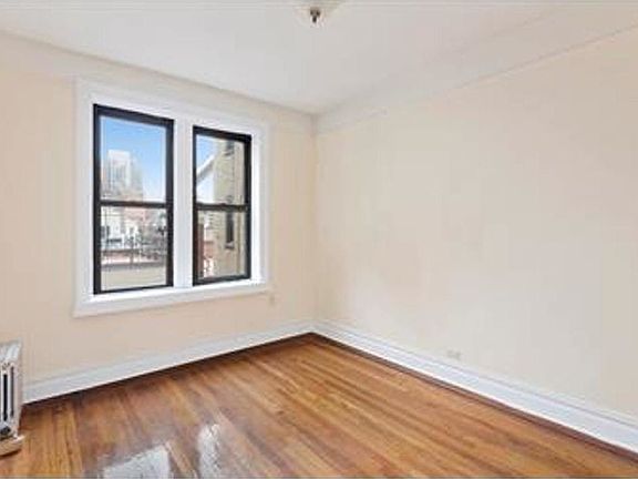 3rd image of 414 W 44th St APT 6J