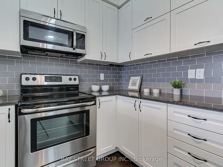 28 Prince Regent St #Penthouse 8 — Photo 9