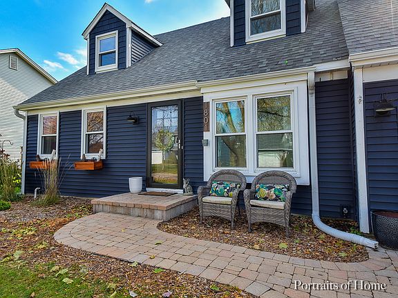 2nd image of 1801 Cambridge Dr