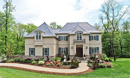 1st image of 12 Trafalgar Dr