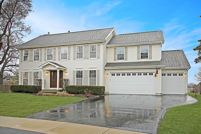 1st image of 863 Waterford Dr