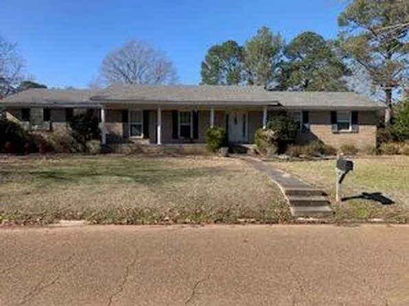 1505 Barnes Cir, Monticello, MS 39654