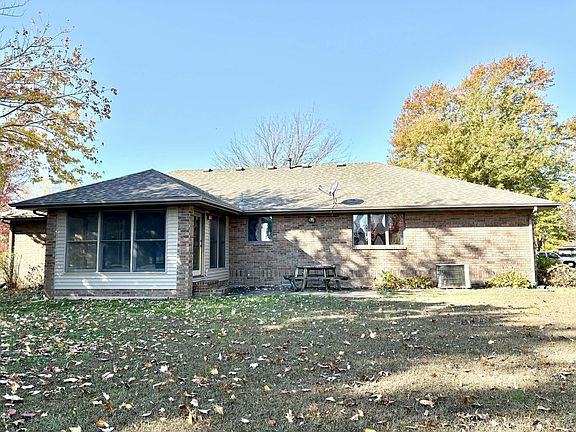 4th image of 1504 Woodland Circle