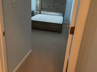 8846 Ashgrove House Ln APT 101, Vienna, VA 22182