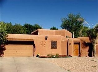 549 Golden Meadow Dr NW, Albuquerque, NM 87114
