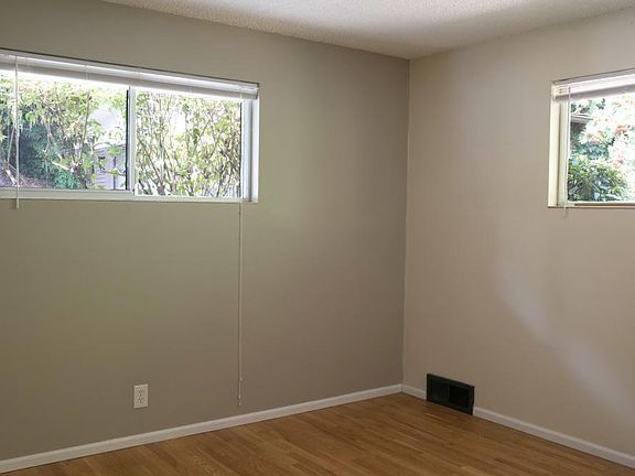 2nd image of 13621 4th Ave NE #A