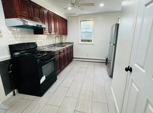 148 Camden Ave #3, Providence, RI 02908