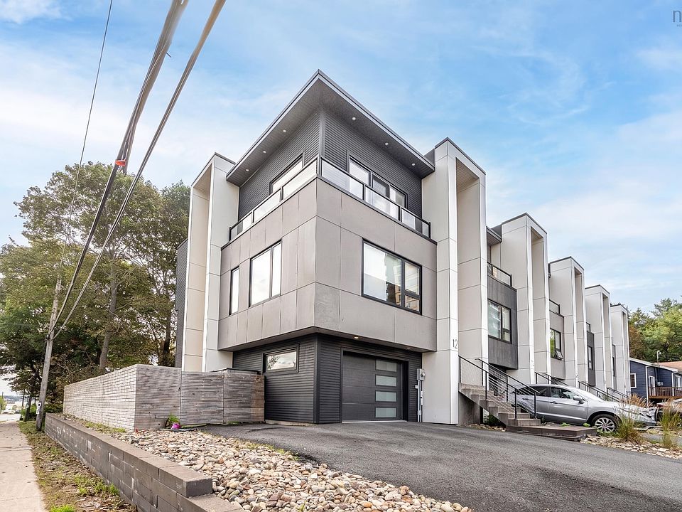 1st image of 12 Craigmore Dr