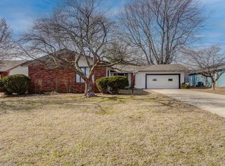 4337 S Delaware Ave, Springfield, MO 65804