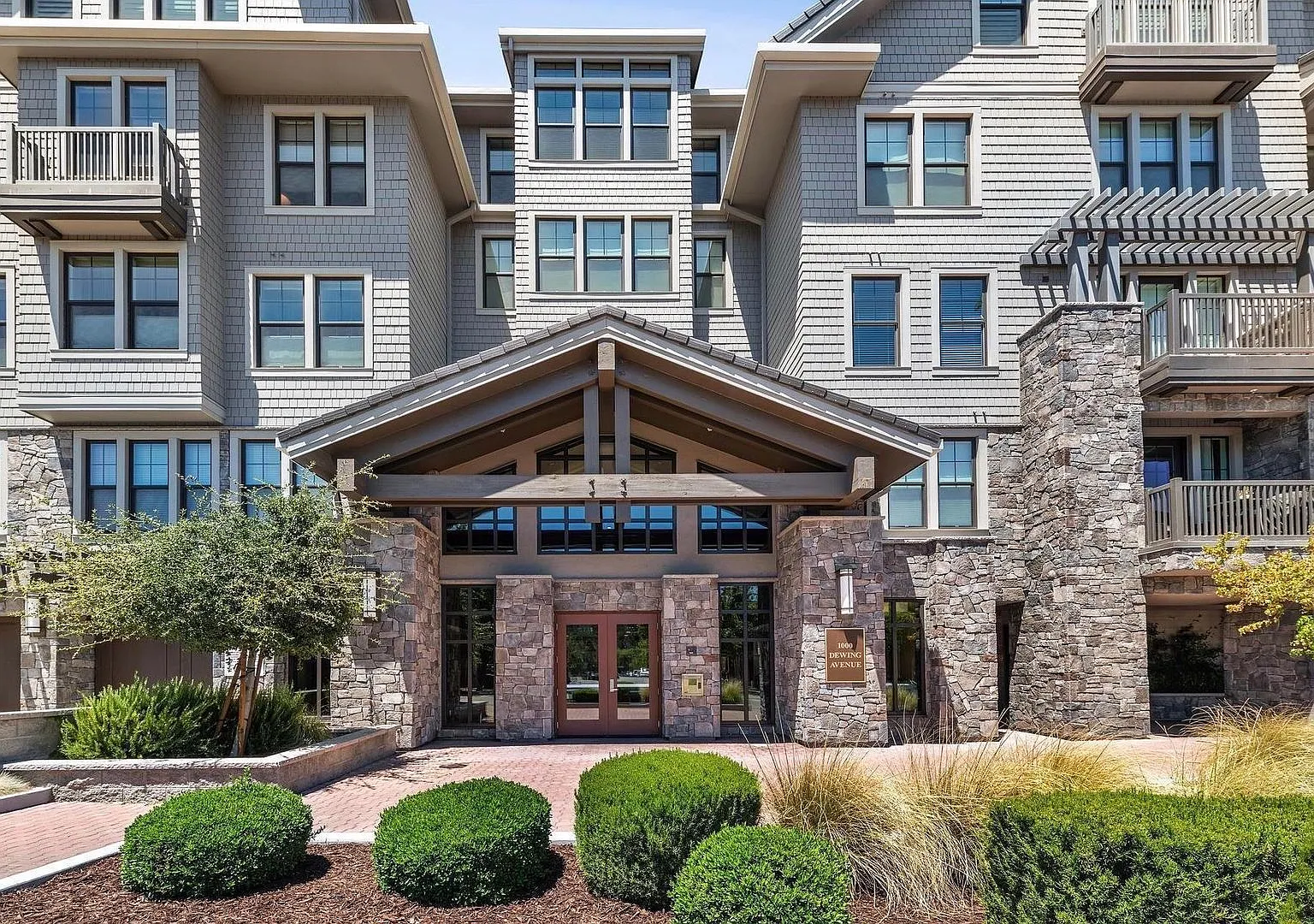 Gorgeous Top Floor Condo Located in Downtown Lafayette, Close to BART is Available Now! — Photo 1