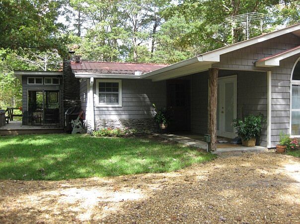 2nd image of 35 Riverhaven Ln