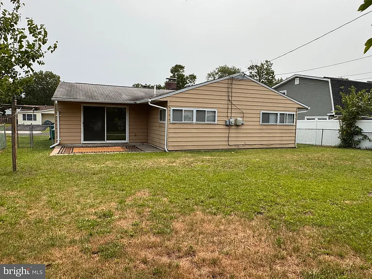 33 Twisting Ln — Photo 28