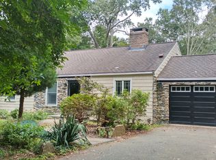 5 Bates Ln, Chester, CT 06412