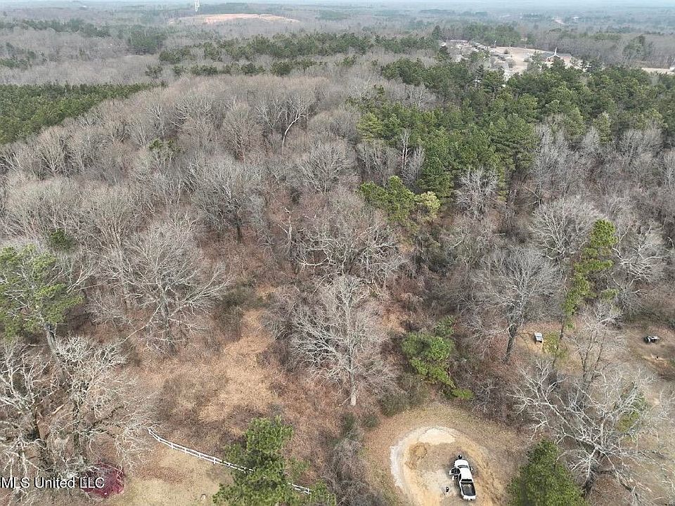 1st image of McMillan Dr