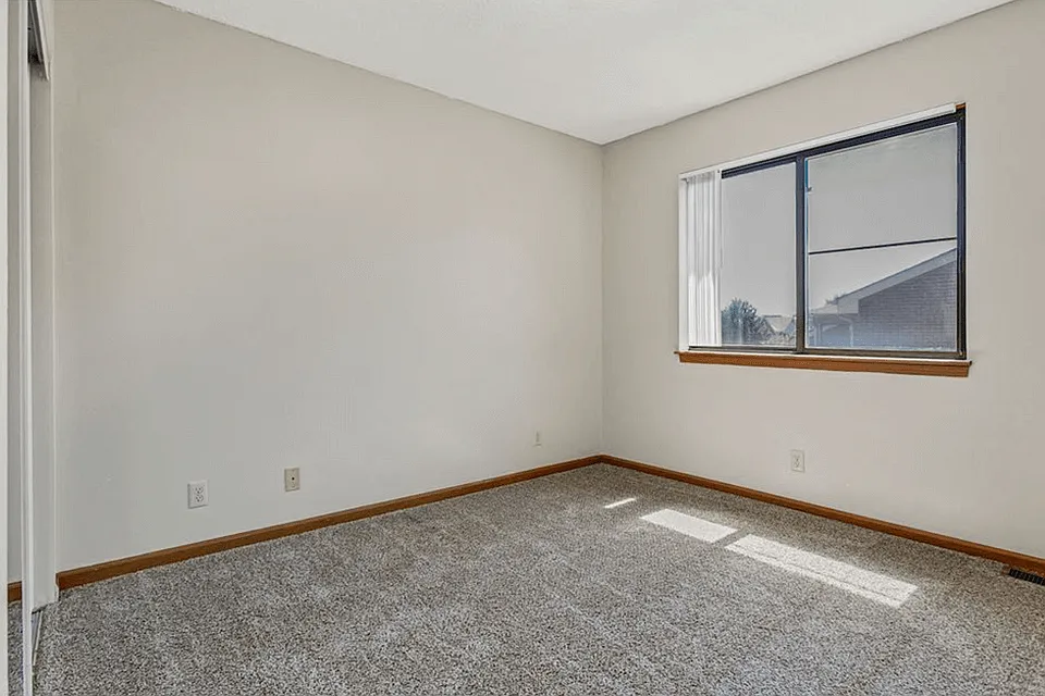 Springcreek Apartments and Townhomes — Photo 4