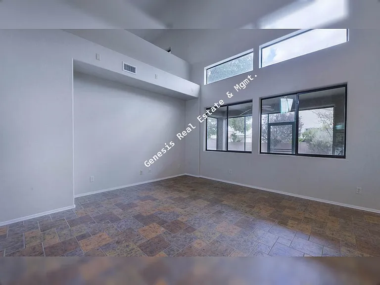 10569 E Avalon Park St — Photo 6