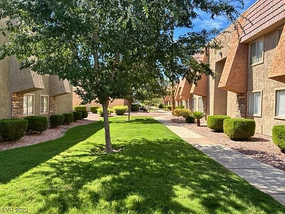 3rd image of 5221 River Glen Dr Unit 194