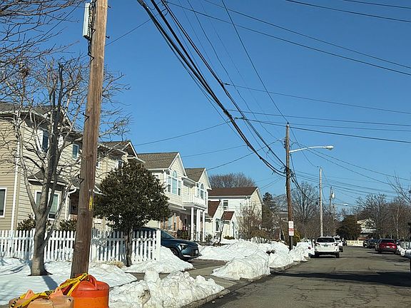 4th image of 30 Marwood Rd S