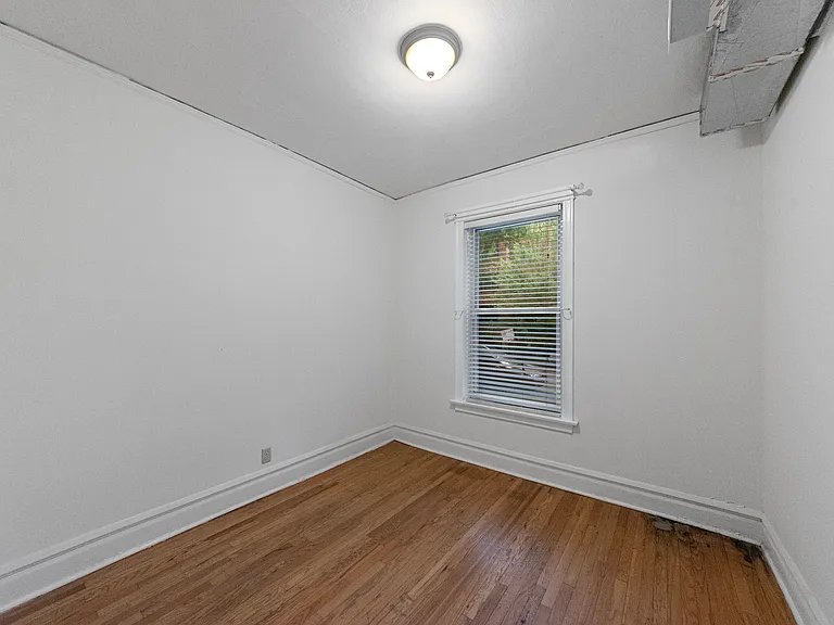 1353 W Catalpa Ave #1 — Photo 13