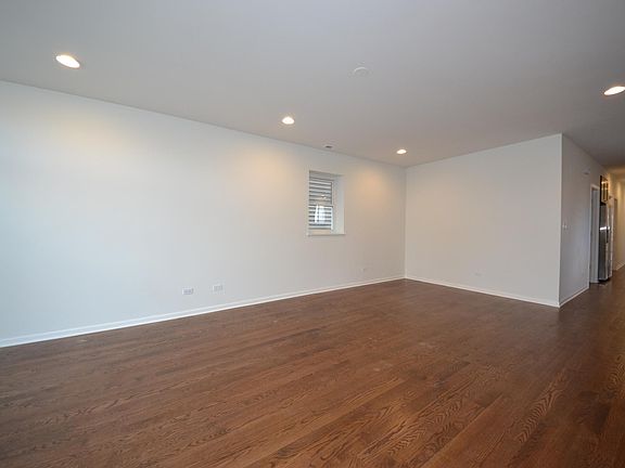 3rd image of 3212 S Parnell Ave