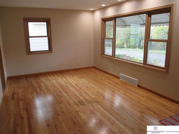 2nd image of 2711 S 50th St