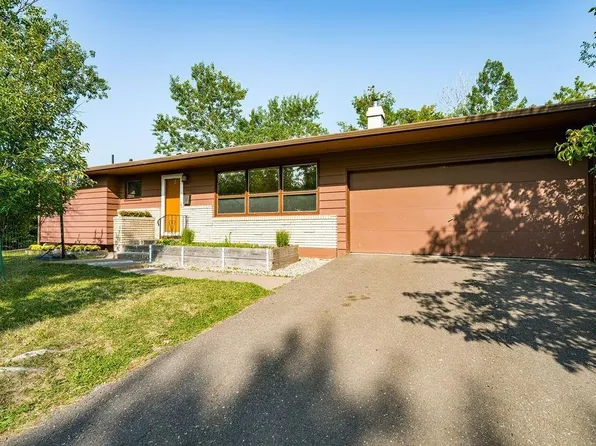 1812 N 47th Ave E, Duluth, MN 55804