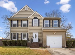 615 Lake Shores Dr, Portsmouth, VA 23707