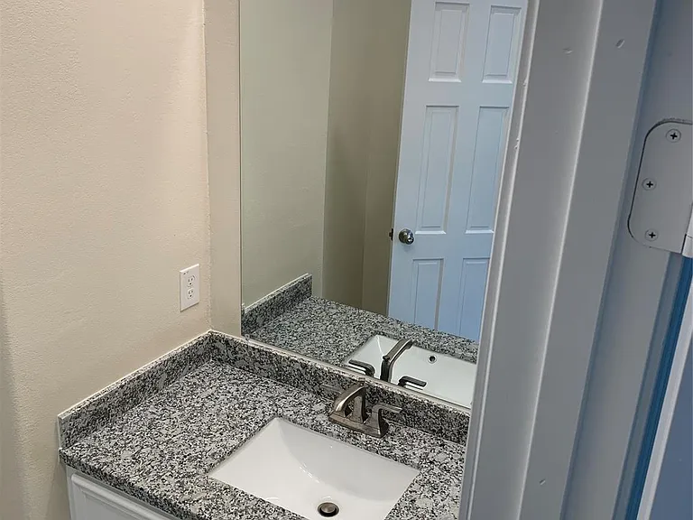 4622 Haywood St — Photo 18