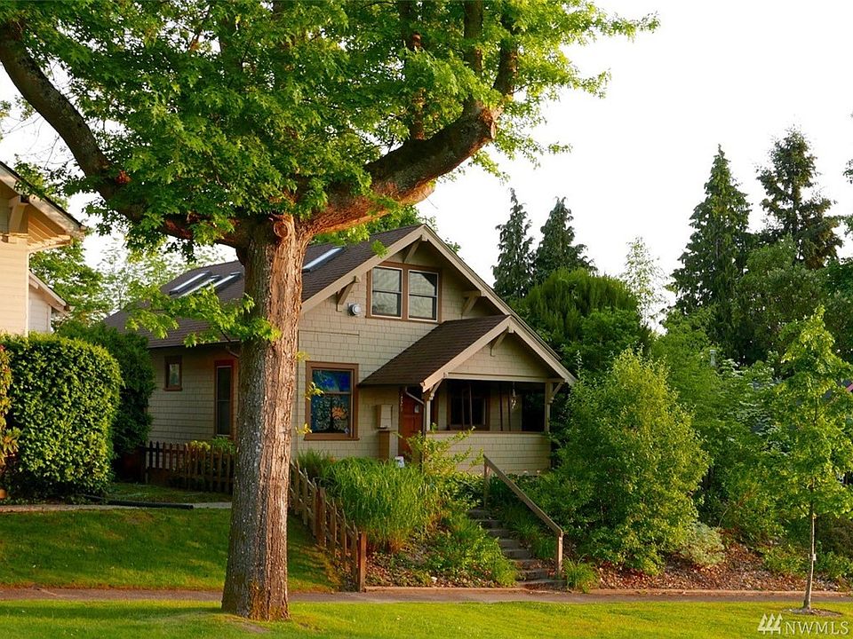 1st image of 1425 Legion Way SE