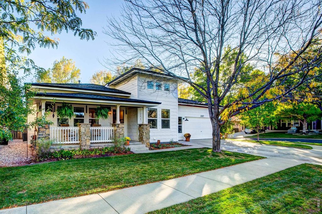 2327 Bellwether Ln