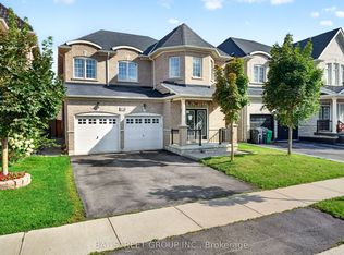 45 Abitibi Lake Dr, Brampton, ON L6R0Y4