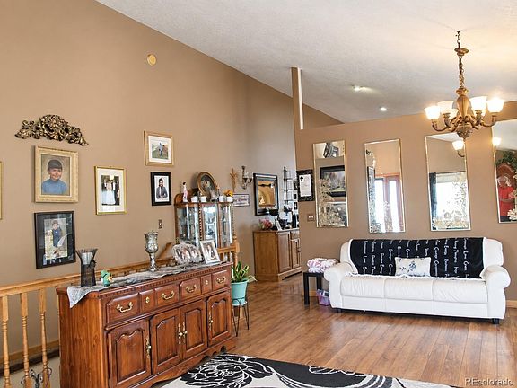 3rd image of 2909 43rd Avenue