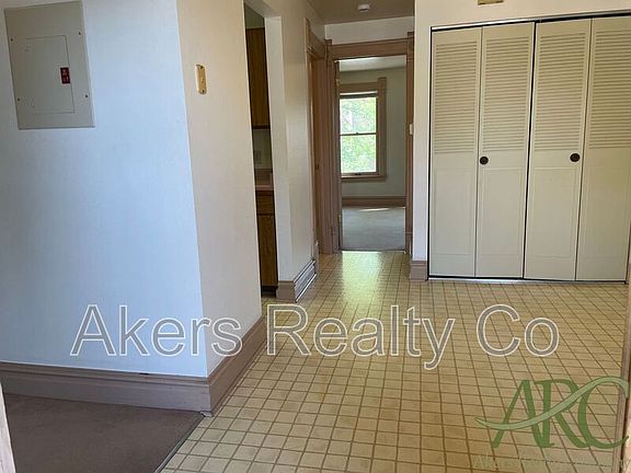 3rd image of 411 W 11th St Unit B