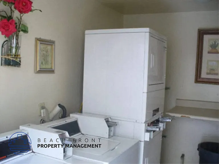 1310 W. D Street — Photo 15