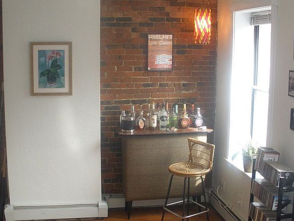 2nd image of 168 F St APT 3