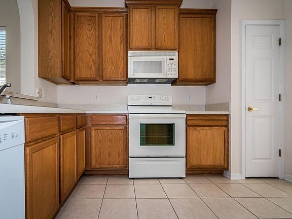 Kitchen with 42 Inch Cabinets