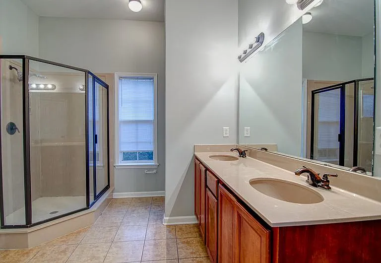 1548 Wynne Rd — Photo 7